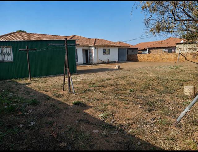 4 BEDROOM HOUSE FOR SALE IN MEYERTON PARK